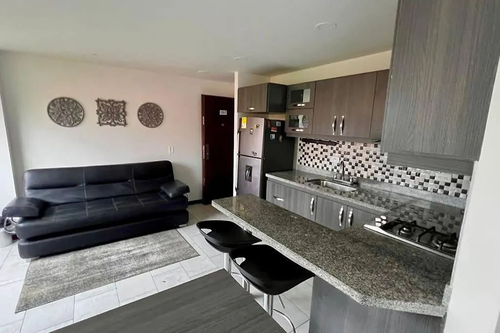 Lovely Private Apt In El Poblado W/ Free Parking Medellín 0*,